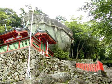 神倉神社ゴトビキ岩