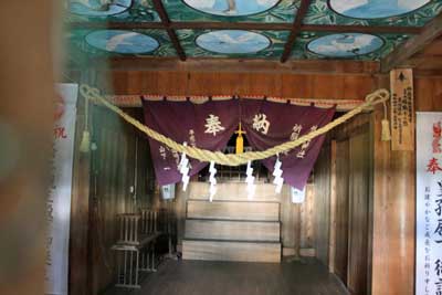 熊野神社拝殿内部