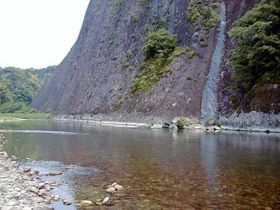 古座川の一枚岩