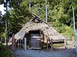 竪穴式住居