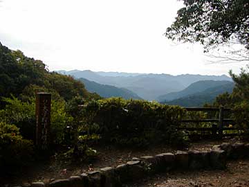 伏拝王子石祠