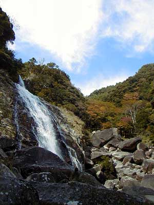 鼻白の滝