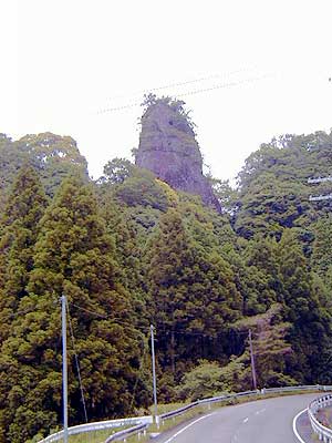 飯盛岩