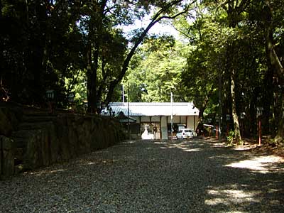 伊作田稲荷神社参道