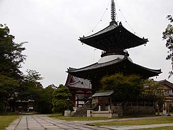 高山寺境内