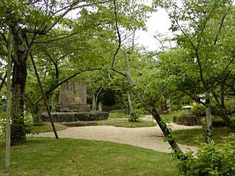 高山寺境内