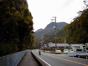 那智山への道