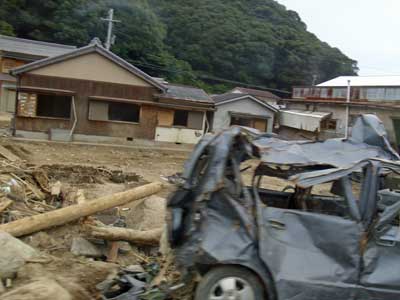 熊野川沿い