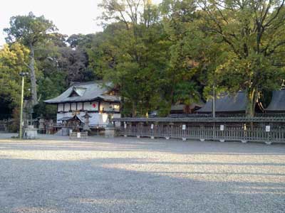 闘雞神社