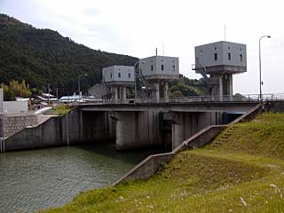 鮒田水門