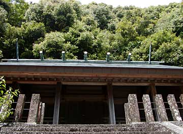 牛鼻神社本殿