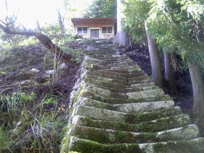 矢倉神社（洞尾）