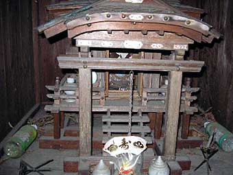 熊野神社本殿