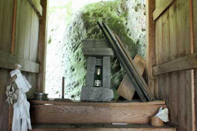 熊野神社本殿