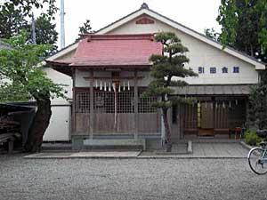 熊野神社境内