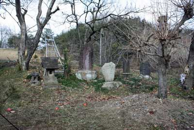 熊野神社境内