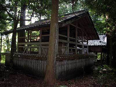 熊野神社本殿