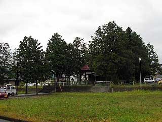 熊野神社境内