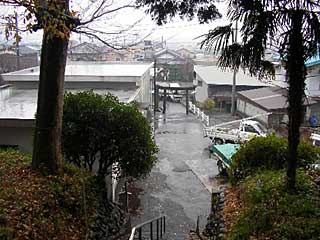 熊野神社境内より