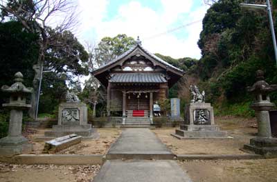 熊野神社境内