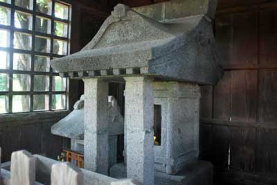 熊野神社本殿