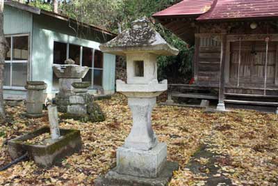 熊野神社石灯籠