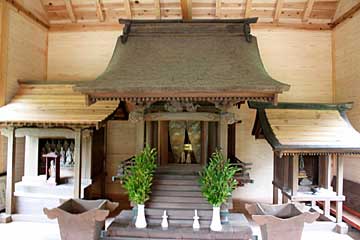 熊野神社本殿