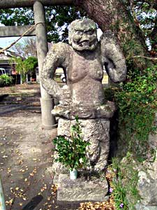 熊野神社仁王像右