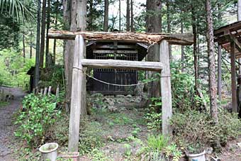 熊野神社鳥居