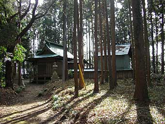 熊野神社境内