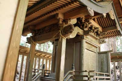 熊野神社本殿