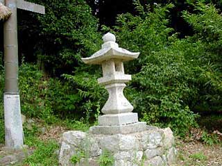 熊野神社石灯籠