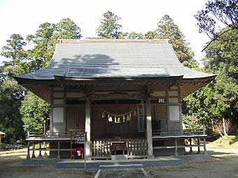 高田神社拝殿