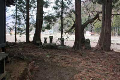 熊野神社拝殿後方