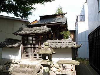 熊野神社本殿