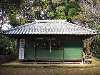 三熊神社拝殿