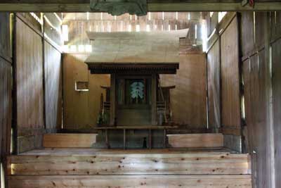 熊野神社拝殿内