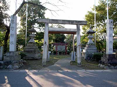 室原神社鳥居