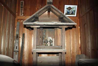 熊野神社社殿内