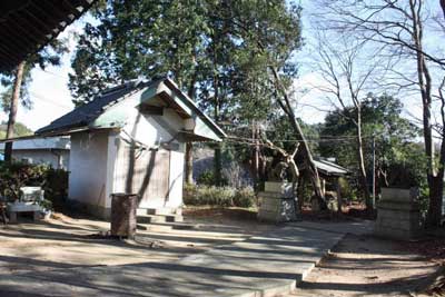 熊野神社境内