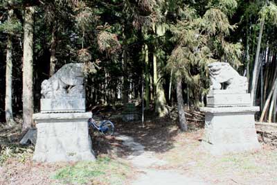 熊野神社狛犬