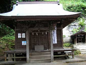 十二所神社拝殿