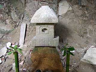 熊野権現堂石祠