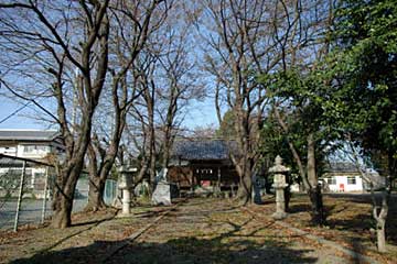 熊野神社境内