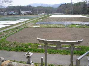 熊野神社境内より