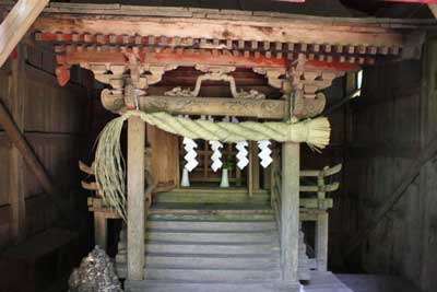 熊野神社本殿