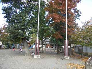 熊野神社境内