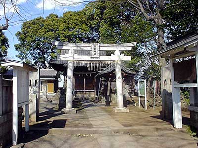 熊野神社境内