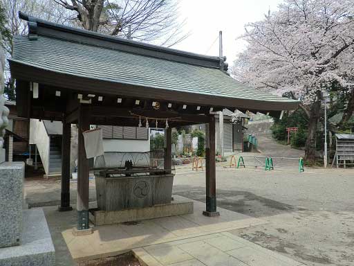 馬絹神社手水舎