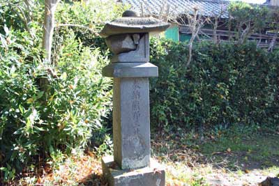 熊野神社石灯籠